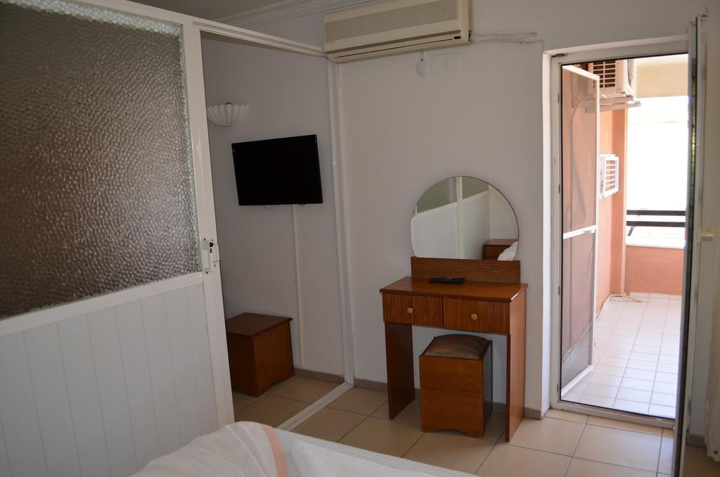 Hotel Prens Yildiz Ayvalik Exterior photo