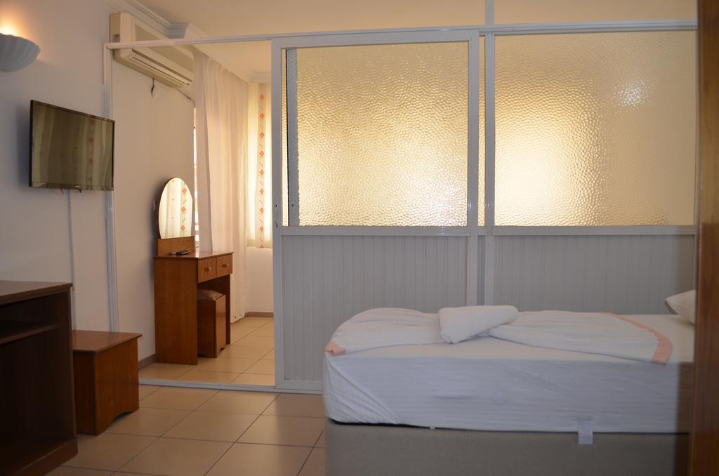 Hotel Prens Yildiz Ayvalik Exterior photo