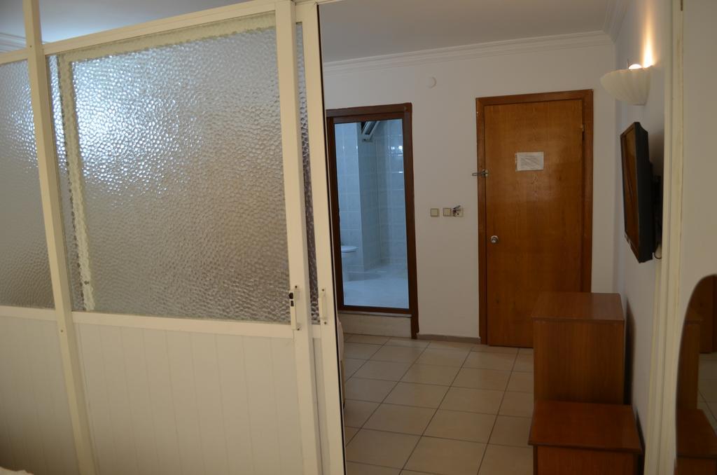 Hotel Prens Yildiz Ayvalik Exterior photo