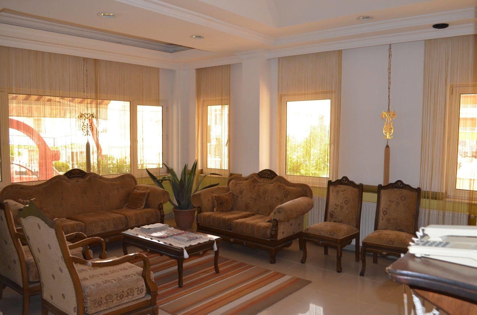 Hotel Prens Yildiz Ayvalik Exterior photo