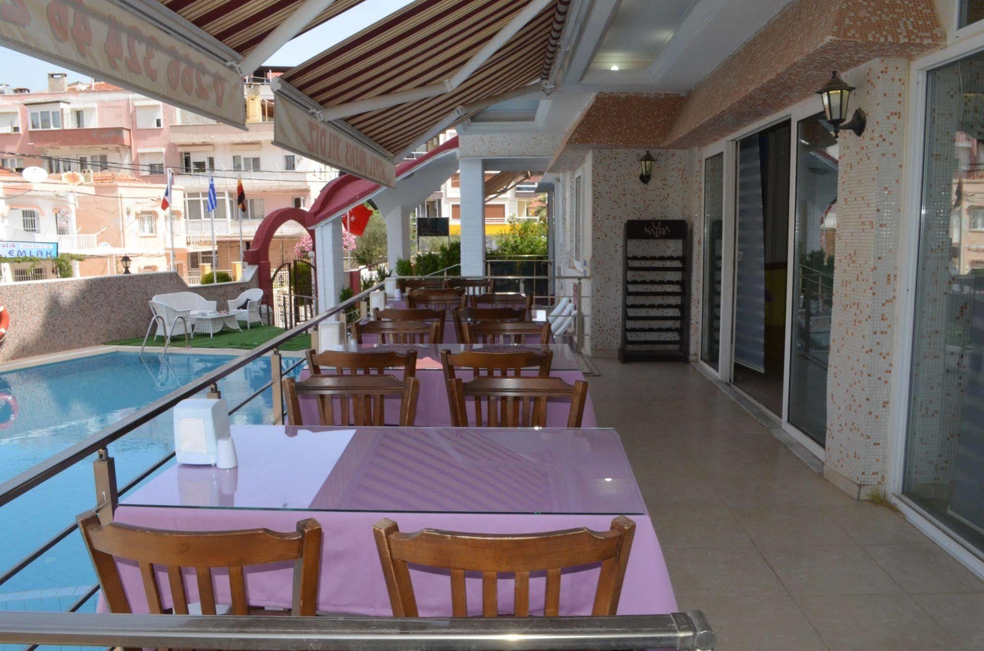 Hotel Prens Yildiz Ayvalik Exterior photo