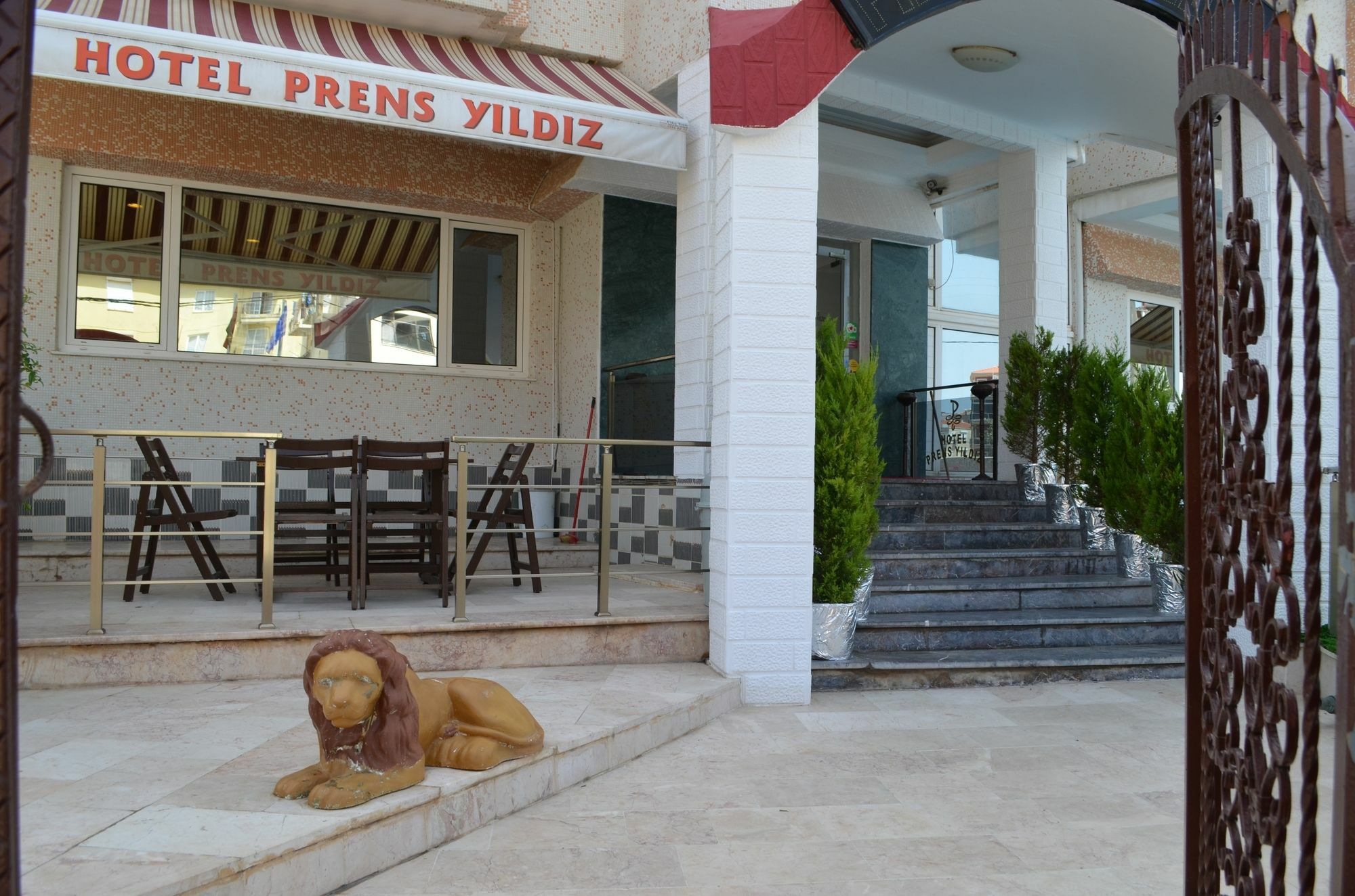 Hotel Prens Yildiz Ayvalik Exterior photo